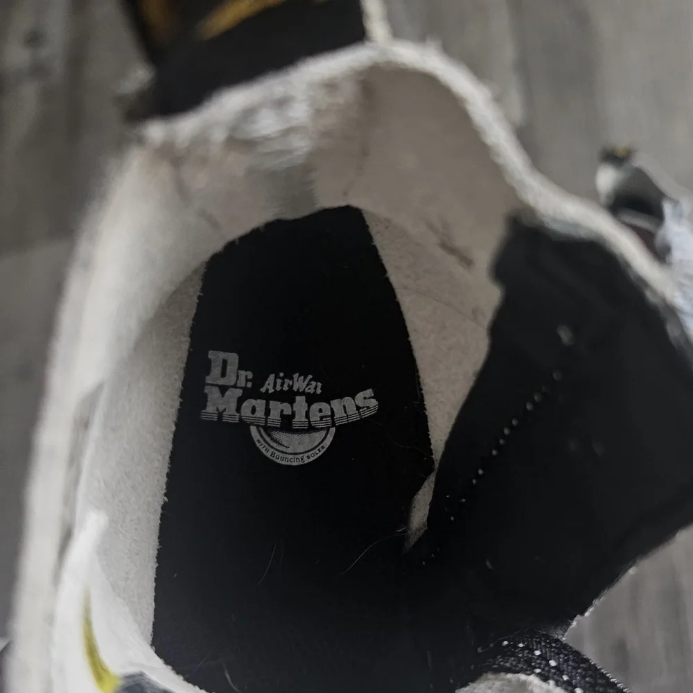 🩷💜Dr. Martens Zip Boots‎ Size 8 Pascal T 🩵💛